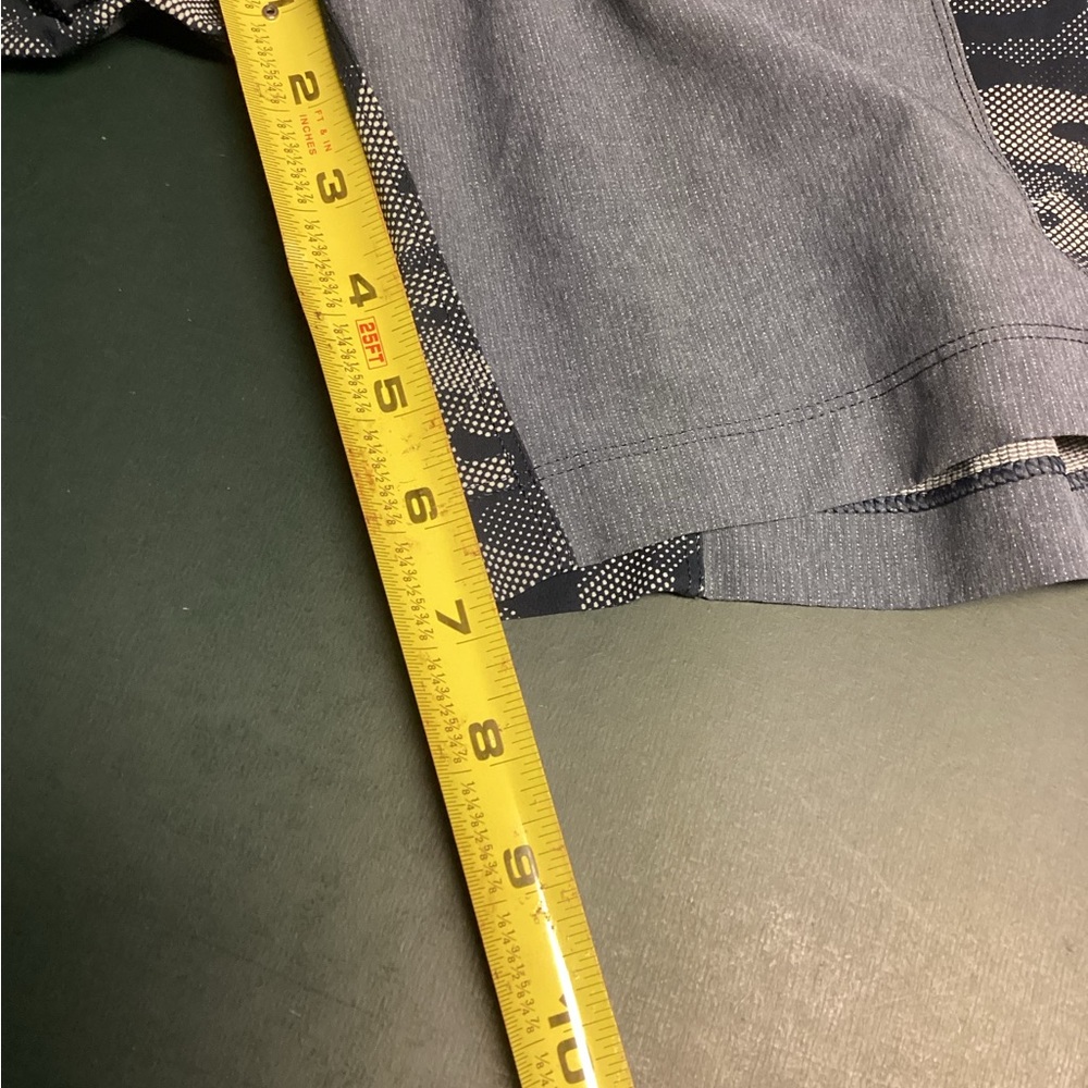 Lululemon Men’s 7” Shorts with Liner - Picture 8 of 8
